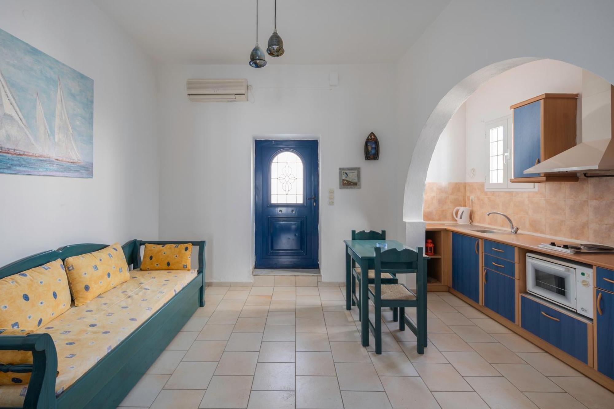 Bofor Studios & Rooms Ливадакия Номер фото
